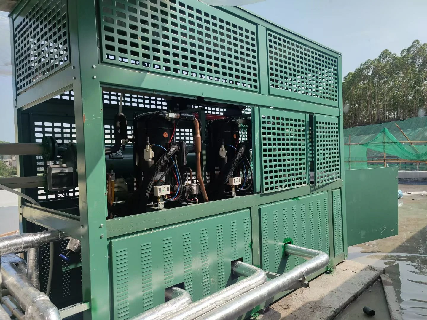 Industrial water chillers